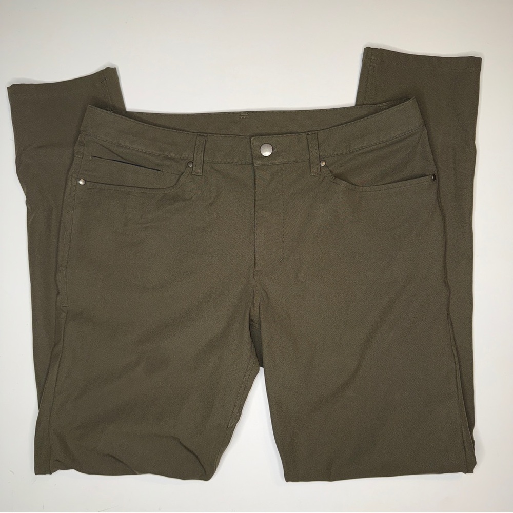 lululemon athletica Olive Straight Leg Mens Pants